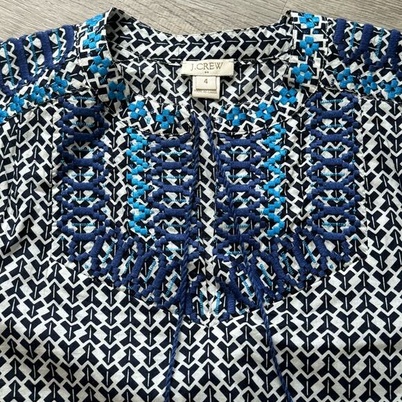 J Crew Embroidered Blue and White 100% Cotton Sleeveless Shirt-size 4 - Picture 4 of 9